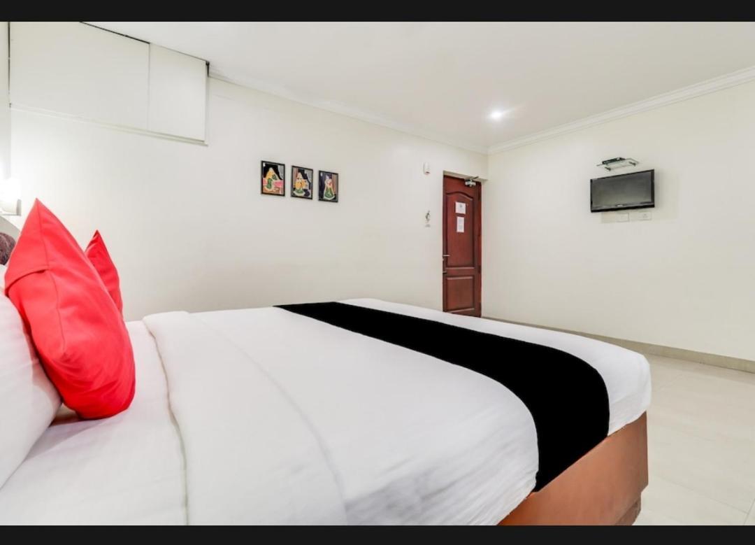 Hotel Balini Madurai Esterno foto